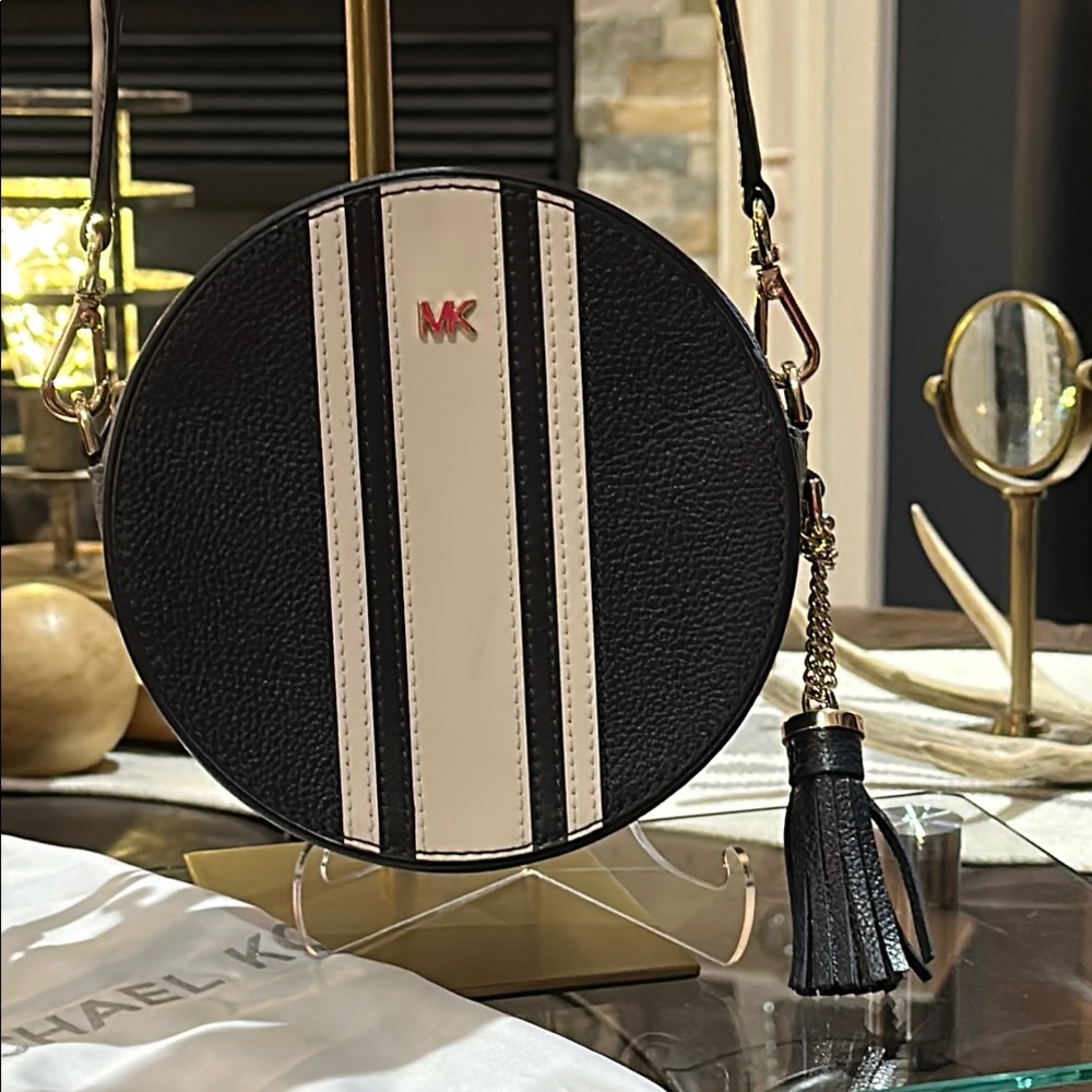 MICHAEL Michael Kors Logo Tape Pebbled Leather Canteen Crossbody Bag in 💙🤍 NWOT